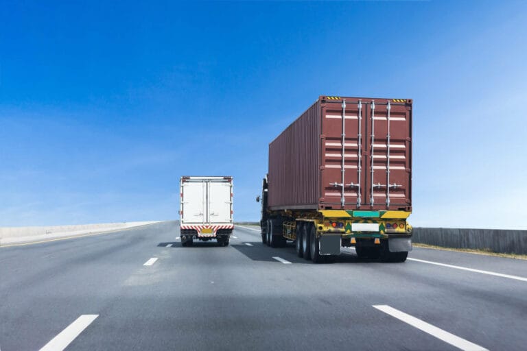 Od czego zależy stawka za transport towarów?