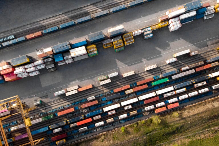 Jakie są przyszłe kierunki rozwoju transportu intermodalnego w Europie?
